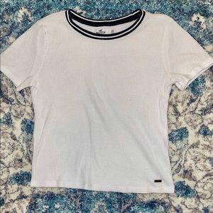 Hollister Women shirt size xs white and black shirt